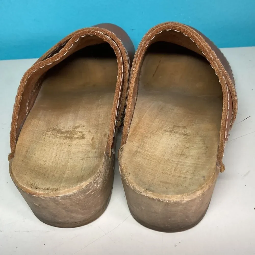 Gevavi Wood & Leather Clogs Size 39 - 8.5 US Womens Slip On Shoes